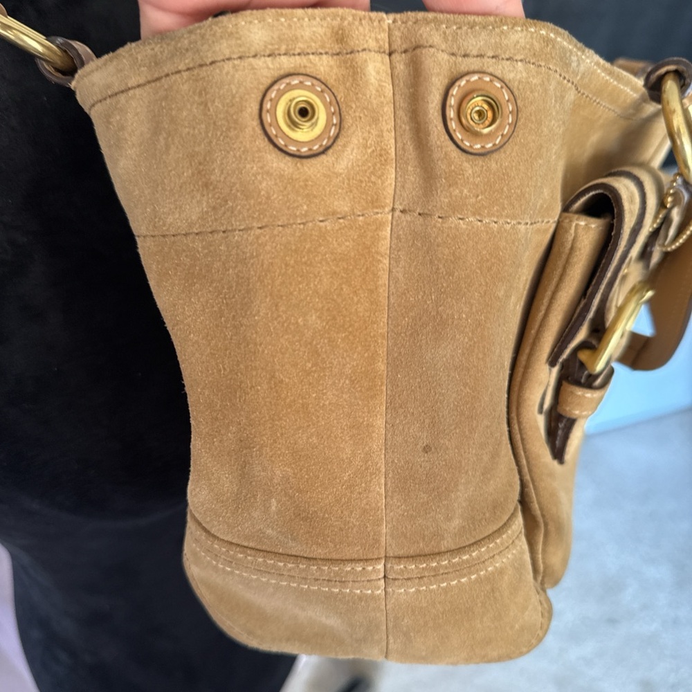Coach Tan Suede Handbag + Coach leather wallet - Picture 7 of 14